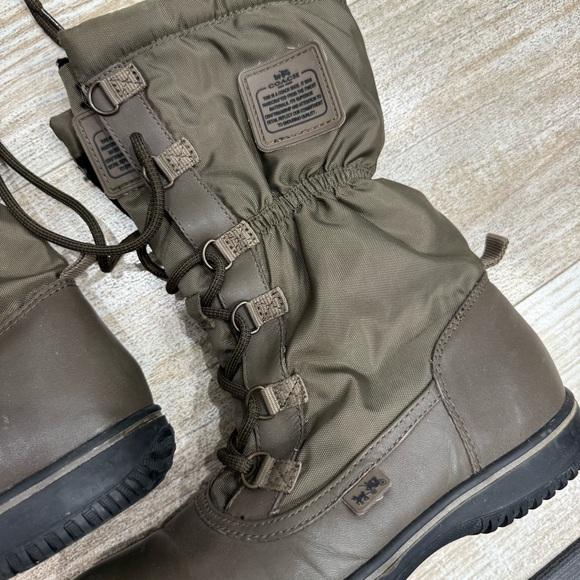 Coach fleece lined Winter Boots - Picture 6 of 9